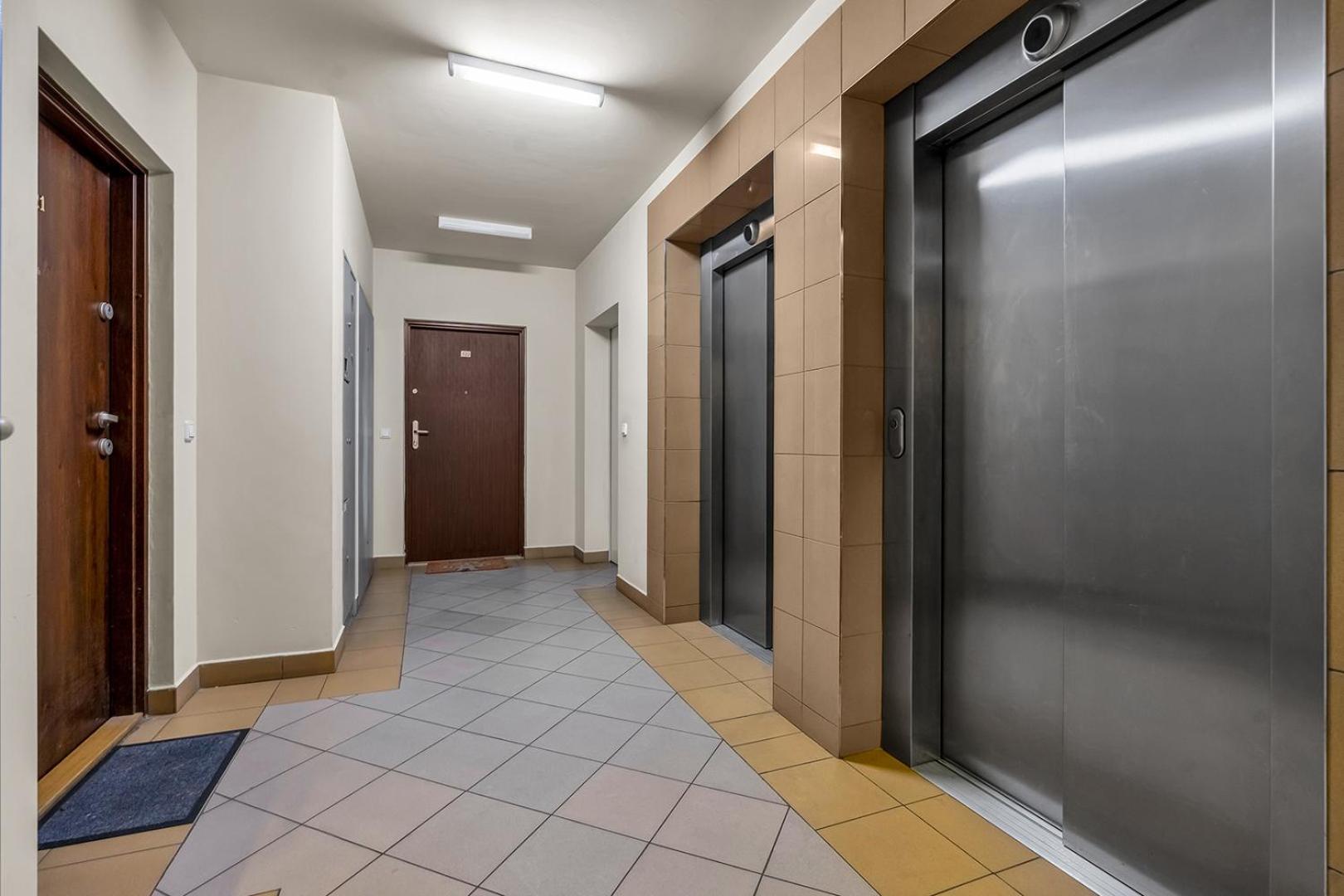 Metro Bemowo Comfort Studio Warszawa Exteriör bild
